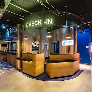 Express Zentrum By Ihg מלון